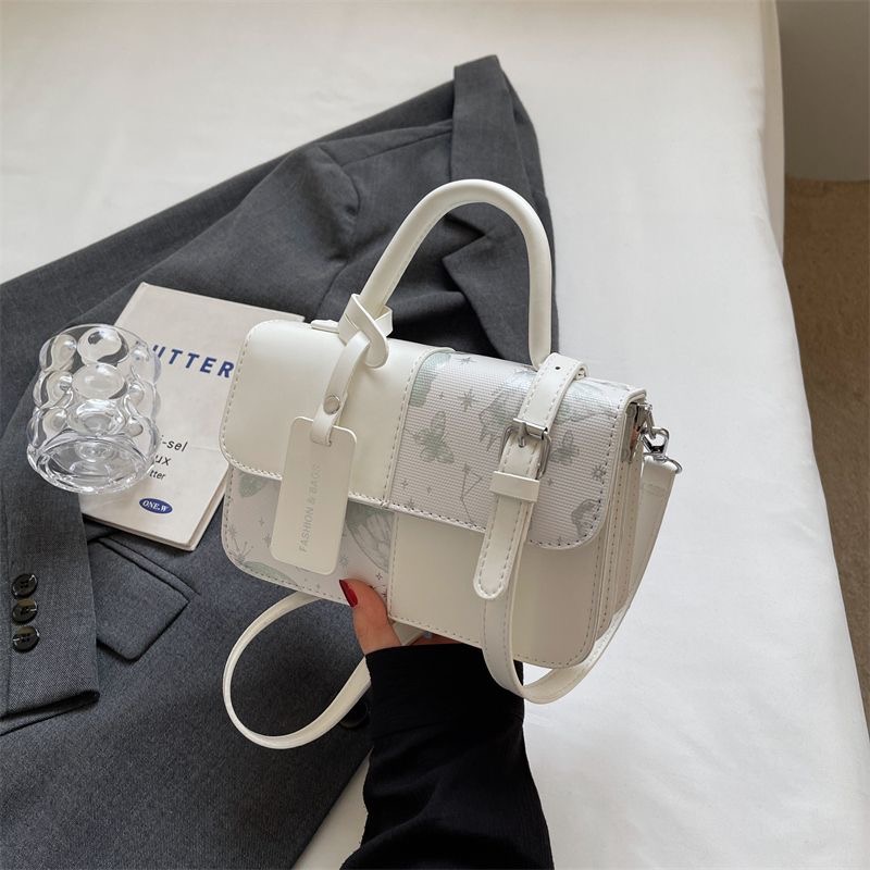 کیف دوشی زنانه طرح‌دار مدل کلاسیک وارداتی کد 9956
