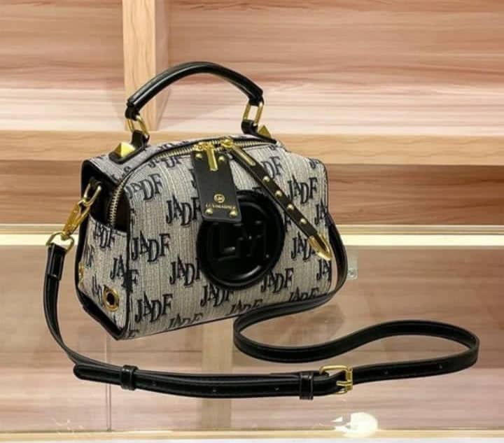 کیف زنانه وارداتی کد 8032