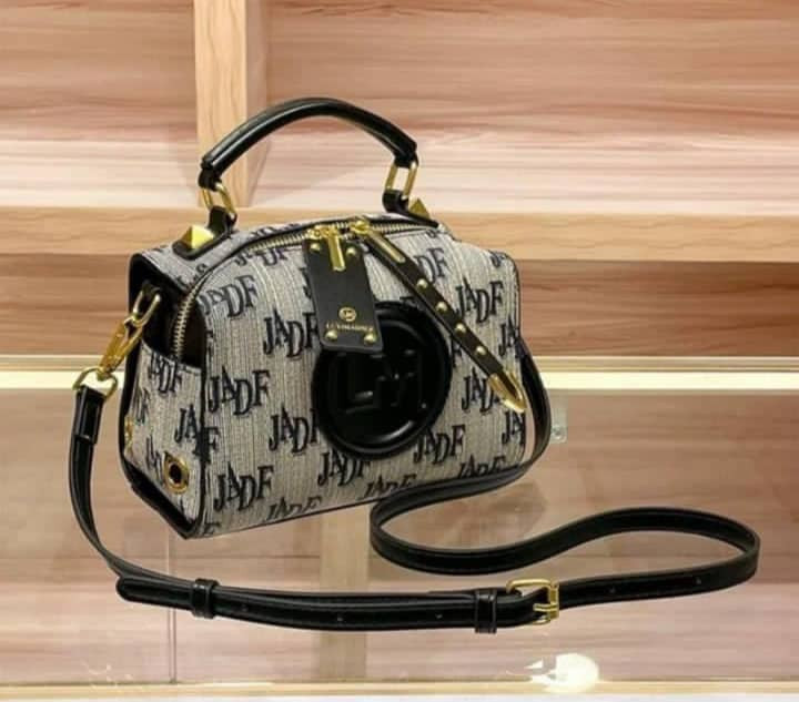 کیف زنانه وارداتی کد 8032