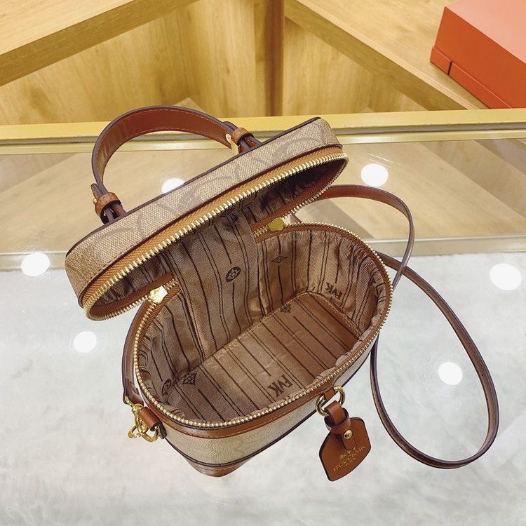 کیف صندوقی دخترانه وارداتی کد 651