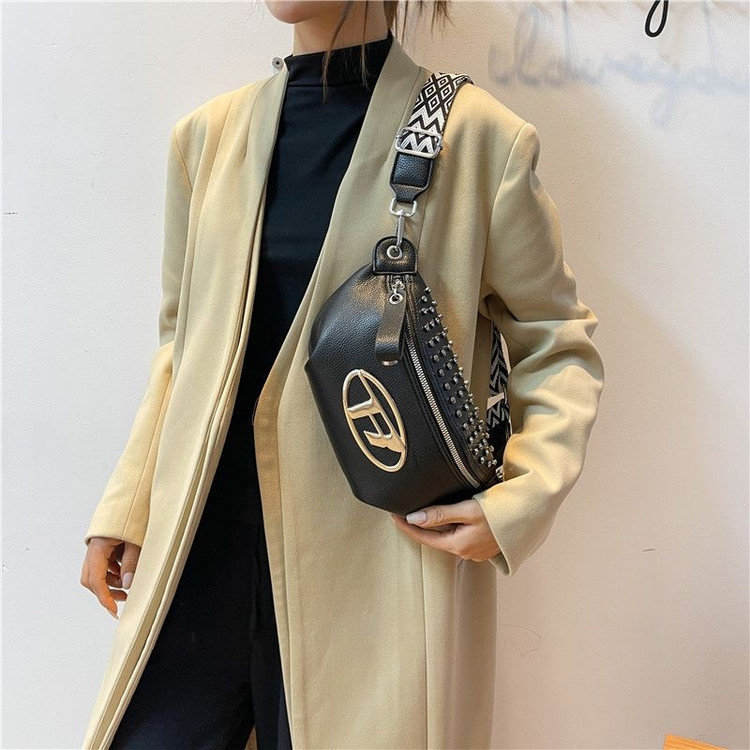 کیف کمری زنانه وارداتی کد 8003