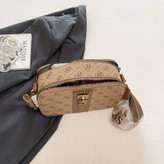 کیف دوشی زنانه وارداتی GUESS کد 946